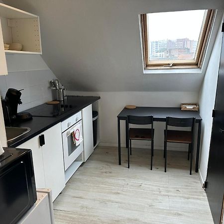 Immeuble Au Coeur De Bruxelles : Vivez L'Experience Unique De La Rue Verbist Buitenkant foto