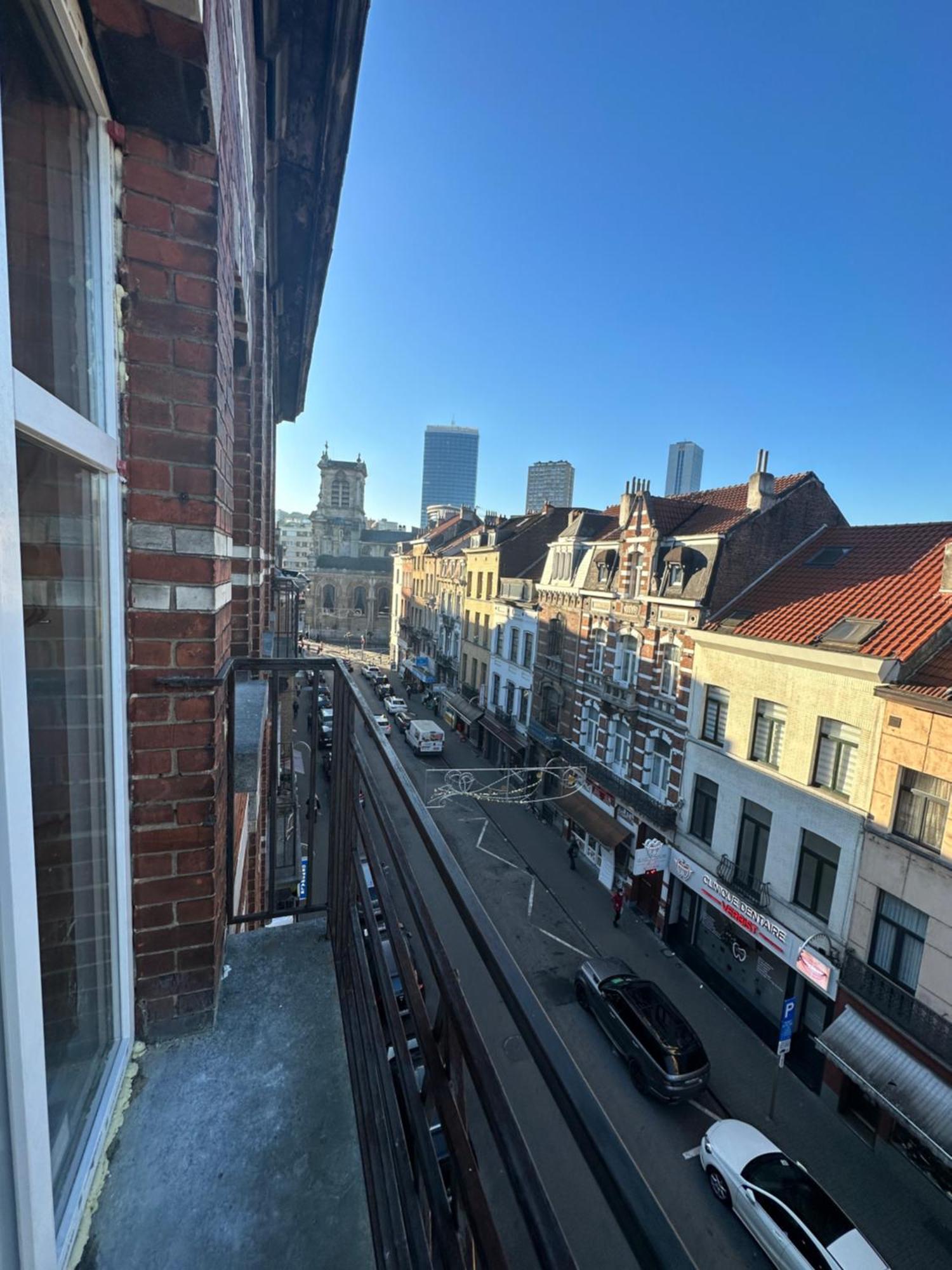 Immeuble Au Coeur De Bruxelles : Vivez L'Experience Unique De La Rue Verbist Buitenkant foto